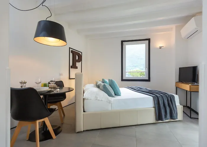 P Terrace Exclusive - View With Terrace - Free Parking Appartamento Laglio